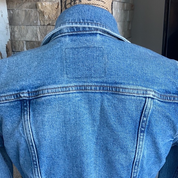 Levi’s red tag button closure faded jean jacket - Picture 10 of 16